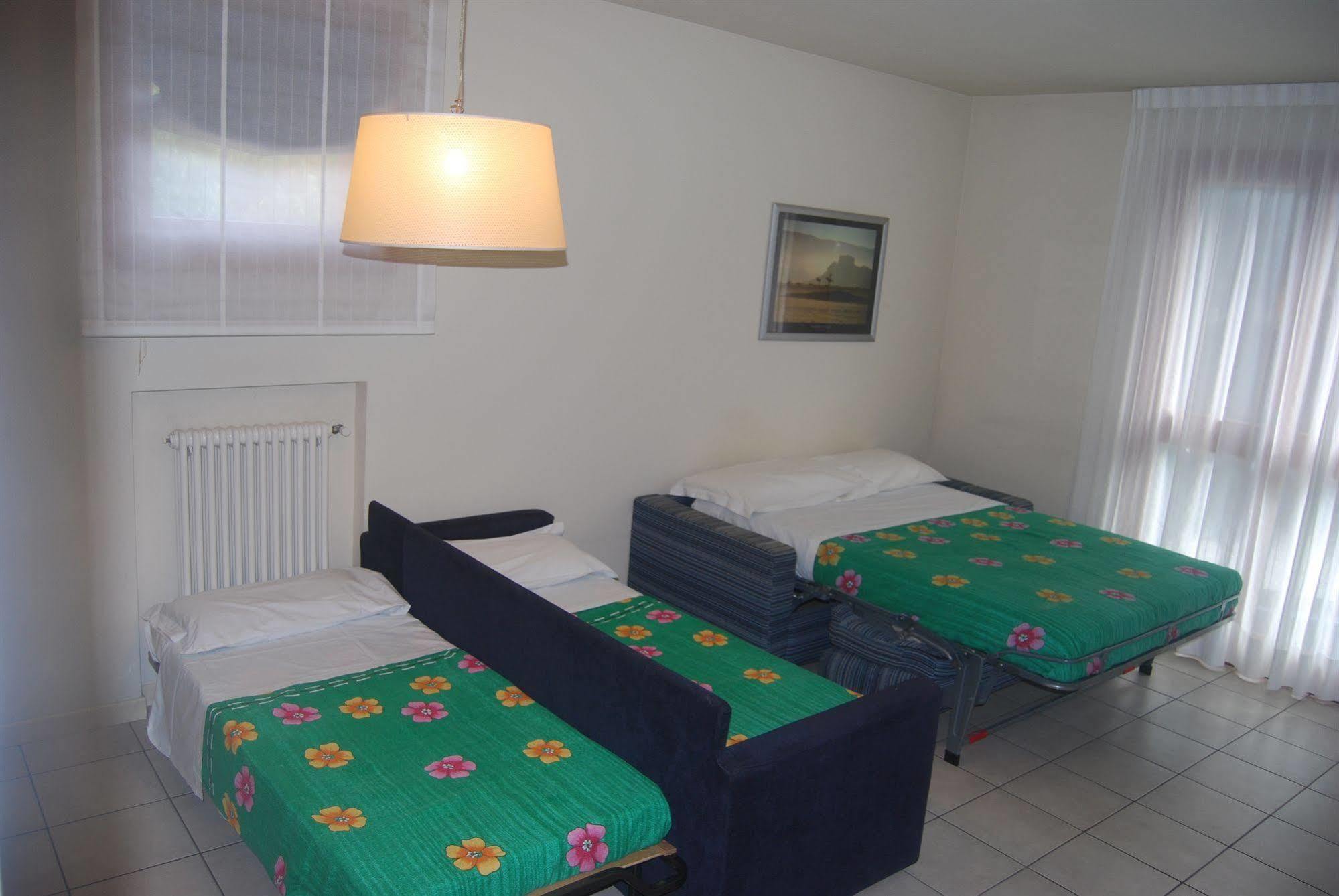 Cernobbio Residence Bagian luar foto